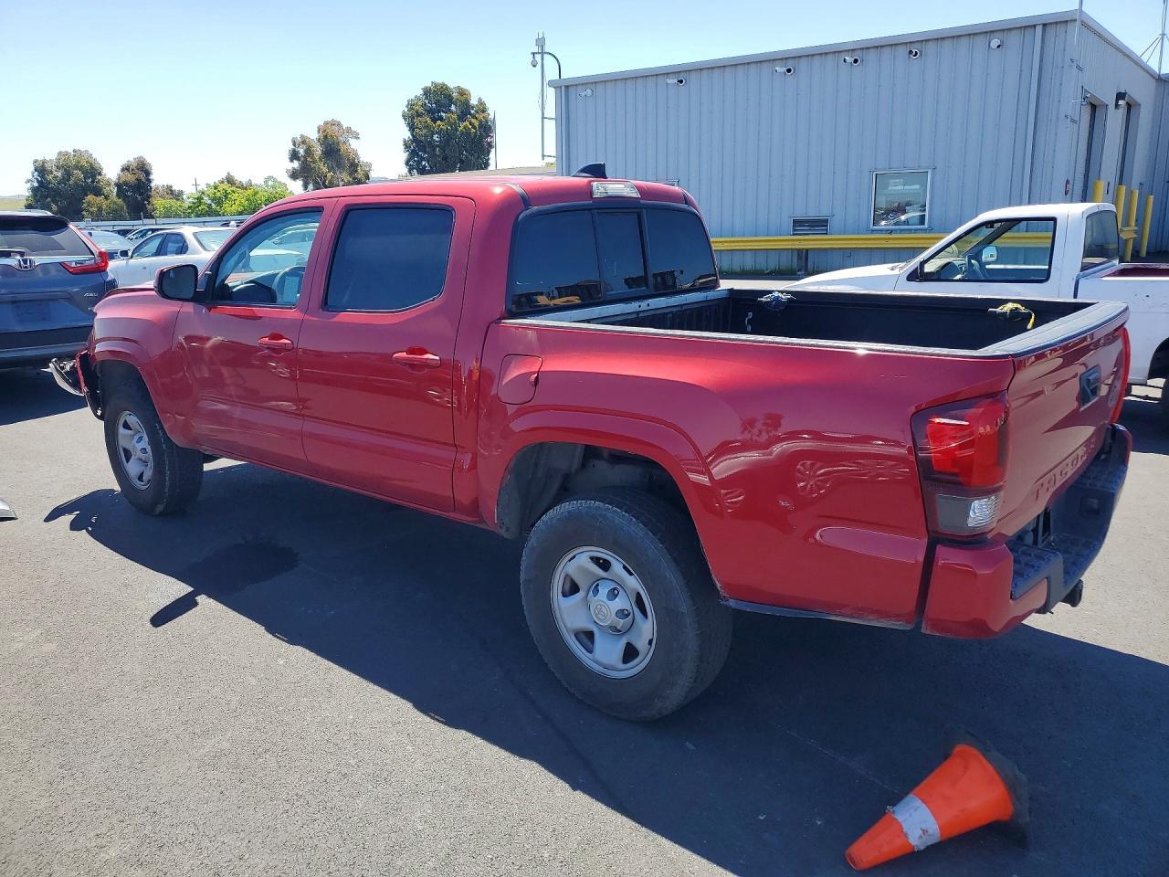2021 Toyota Tacoma Sr - Фото 2