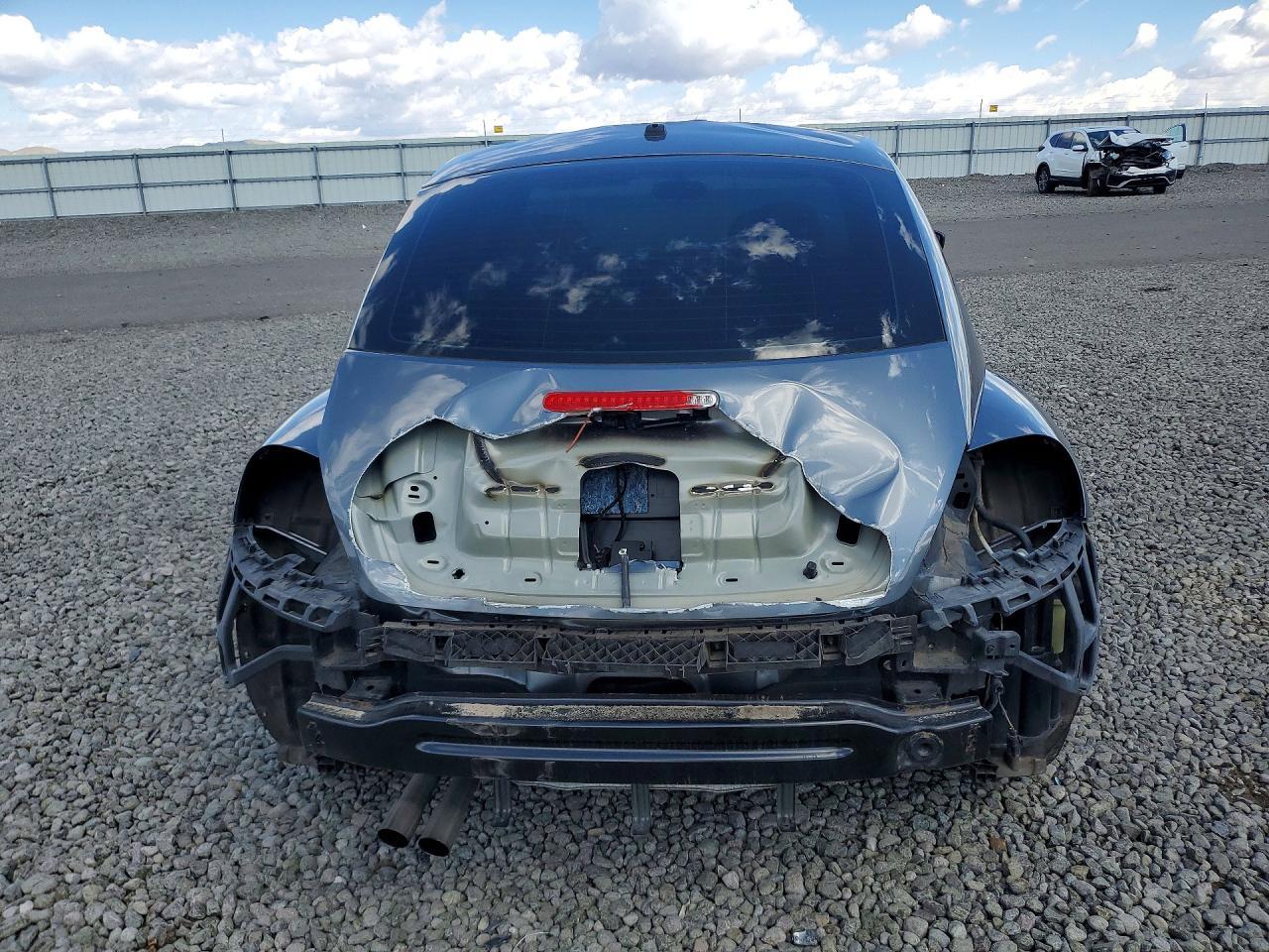 2017 Volkswagen Beetle 1.8T - Image 6