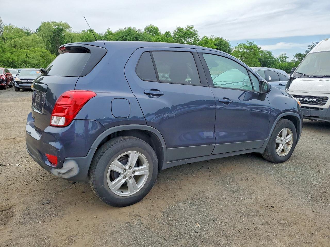 2019 Chevrolet Trax Ls - Фото 3