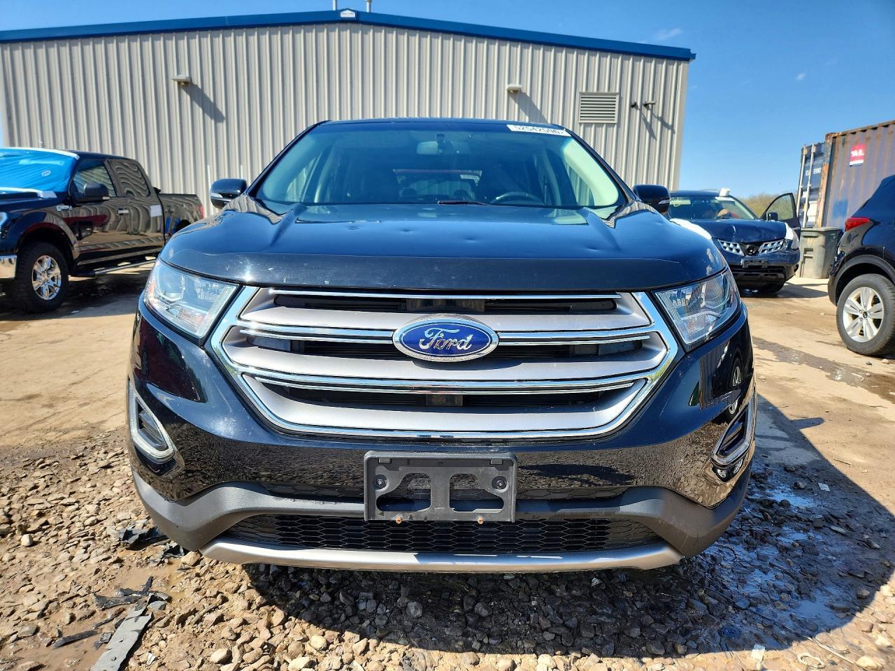 2017 Ford Edge Titanium - Image 5