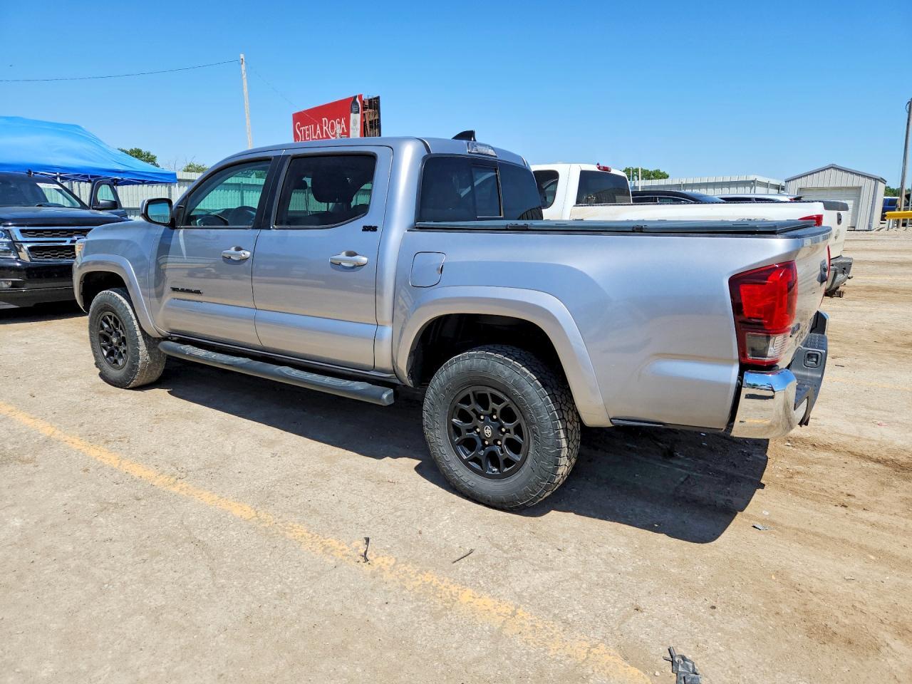 2020 Toyota Tacoma Sr5 V6 - Image 2