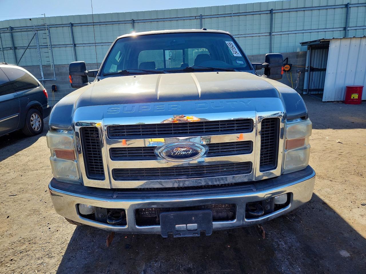 2010 Ford F250 Super Duty - Image 5