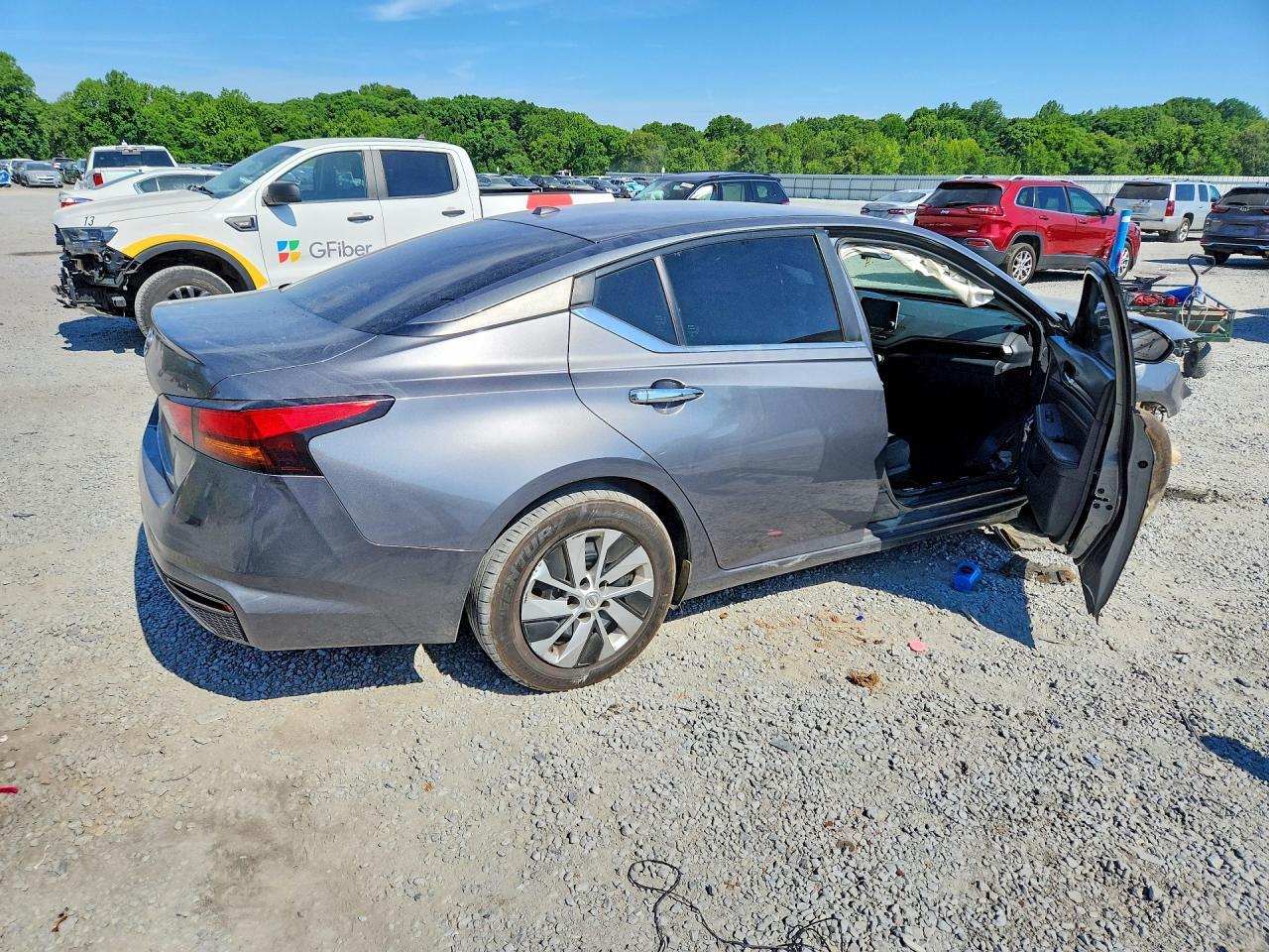 2020 Nissan Altima S - Image 3