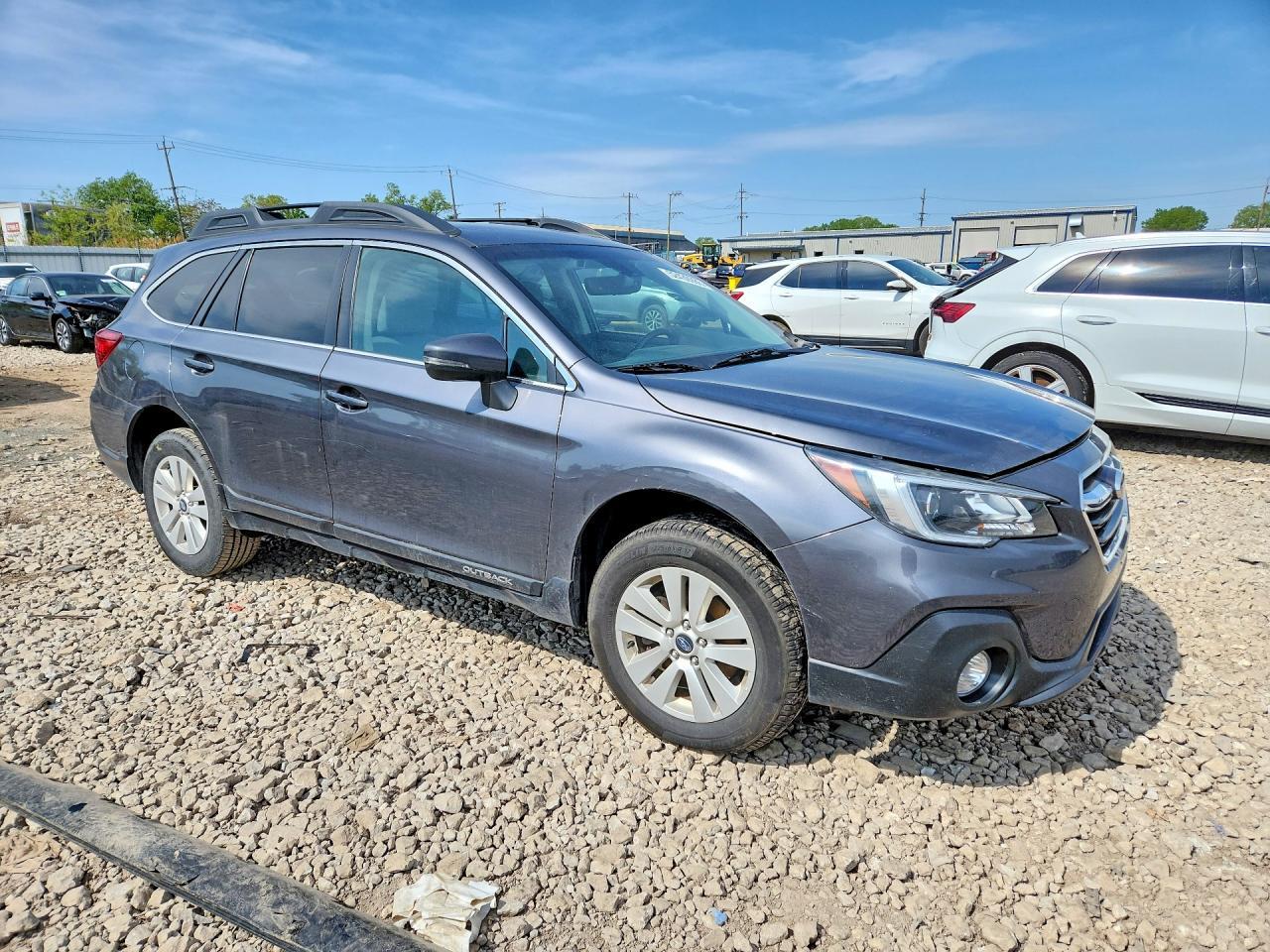 2019 Subaru Outback 2.5I Premium - Image 4