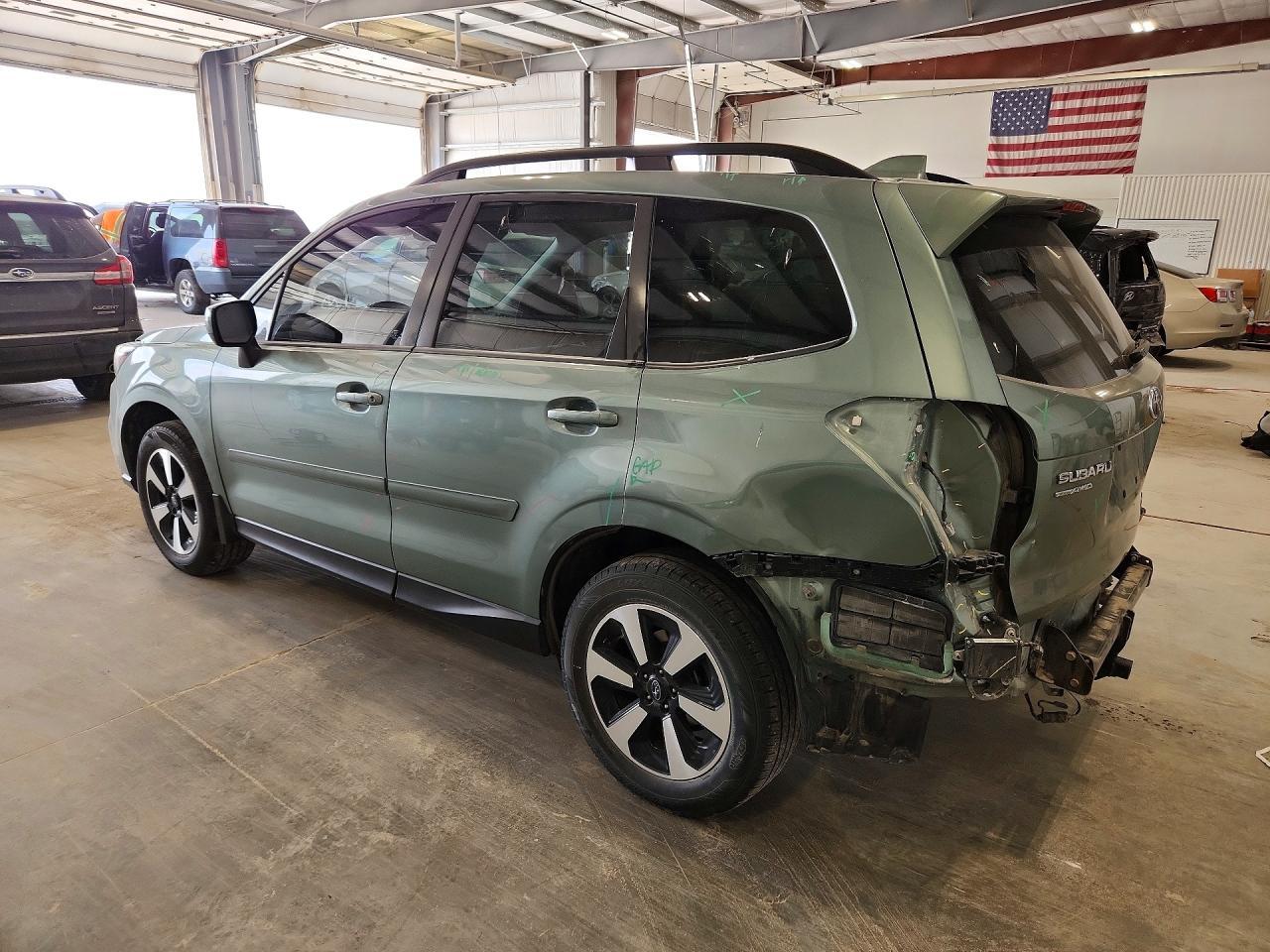 2018 Subaru Forester 2.5I Premium - Фото 2