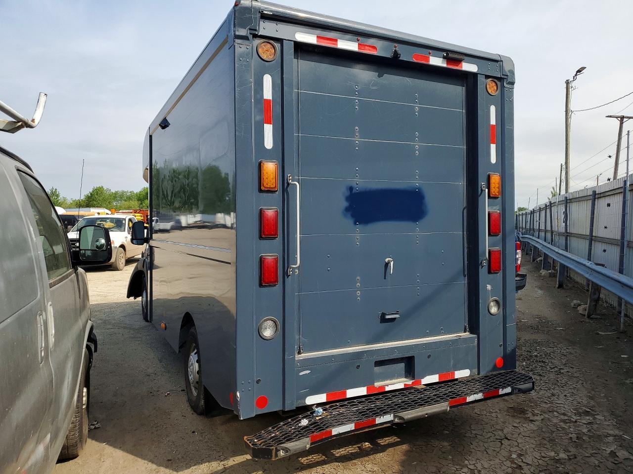 2022 Ram Promaster 3500 Delivery Truck - Фото 2