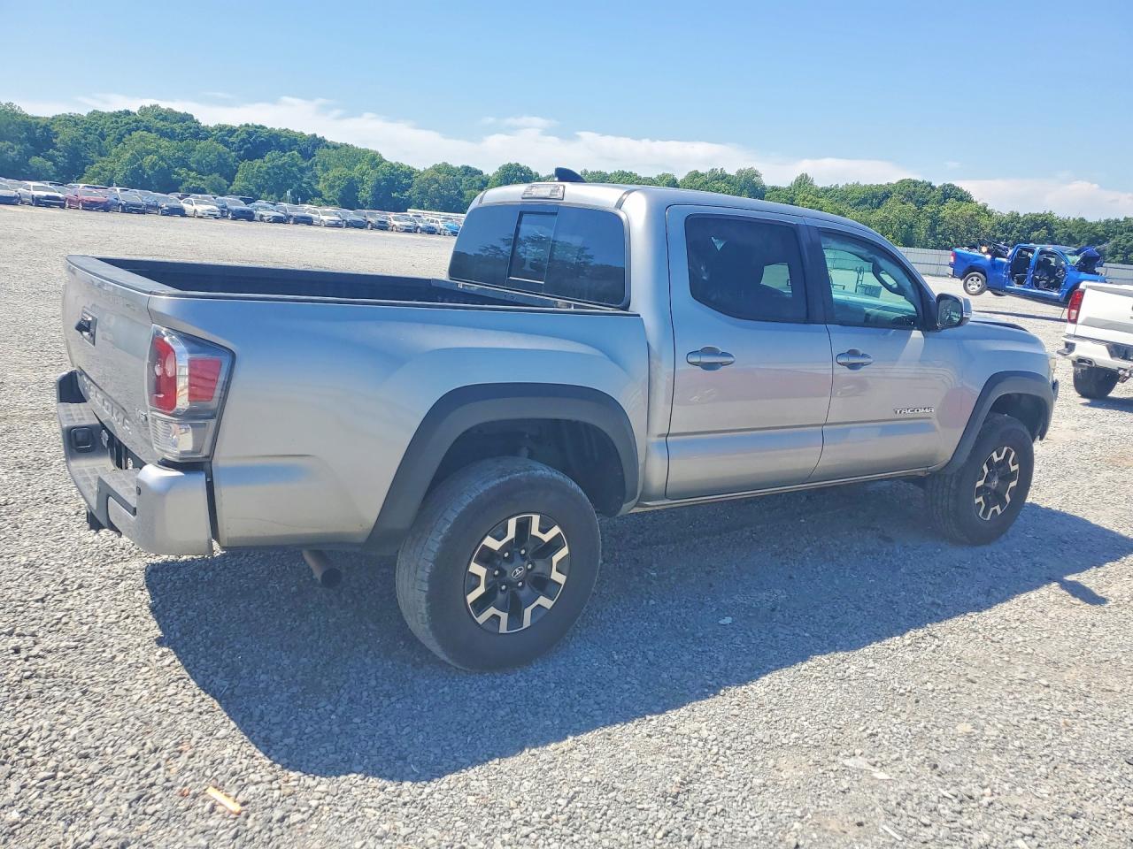 2021 Toyota Tacoma Trd Off-Road - Image 3