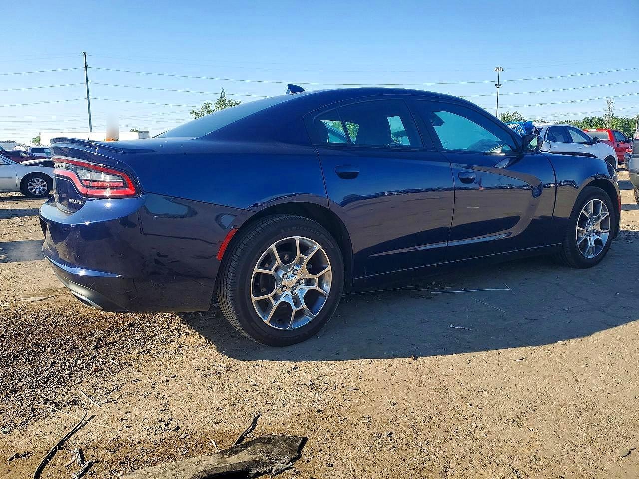 2015 Dodge Charger Sxt - Фото 3