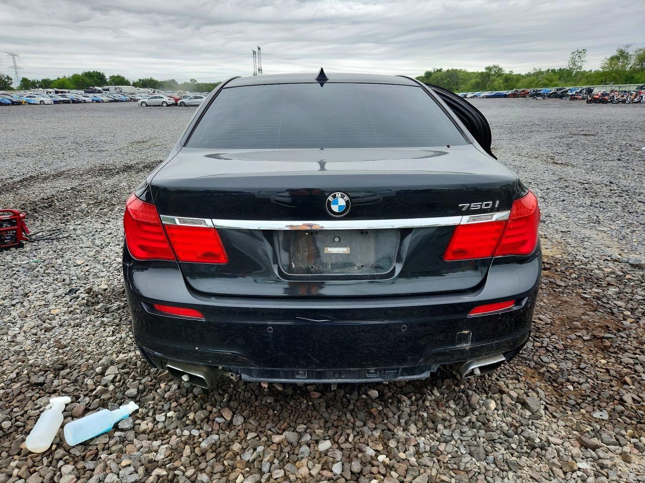 2012 BMW 750 Xi - Фото 6