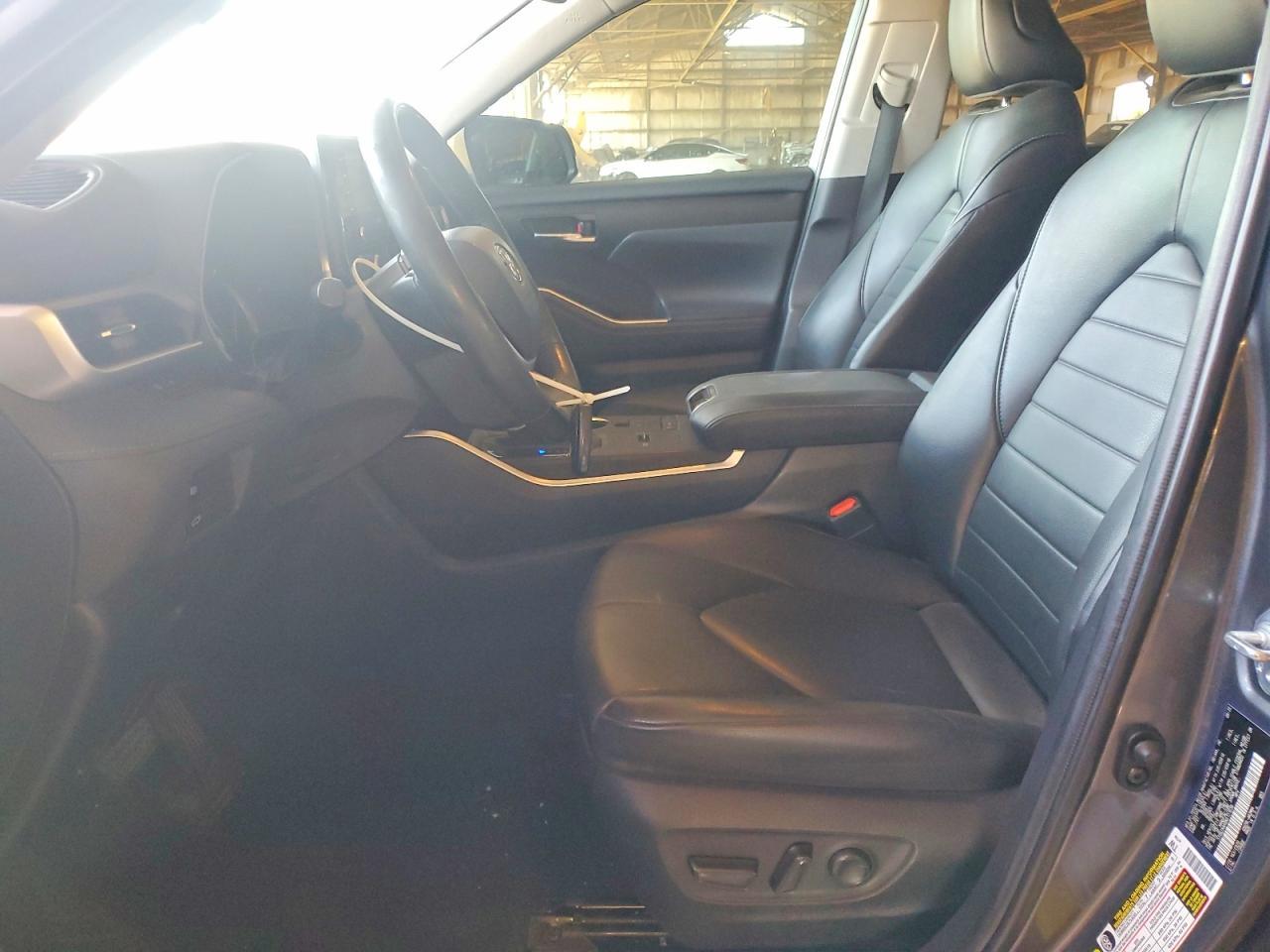 2022 Toyota Highlander Xle - Image 7