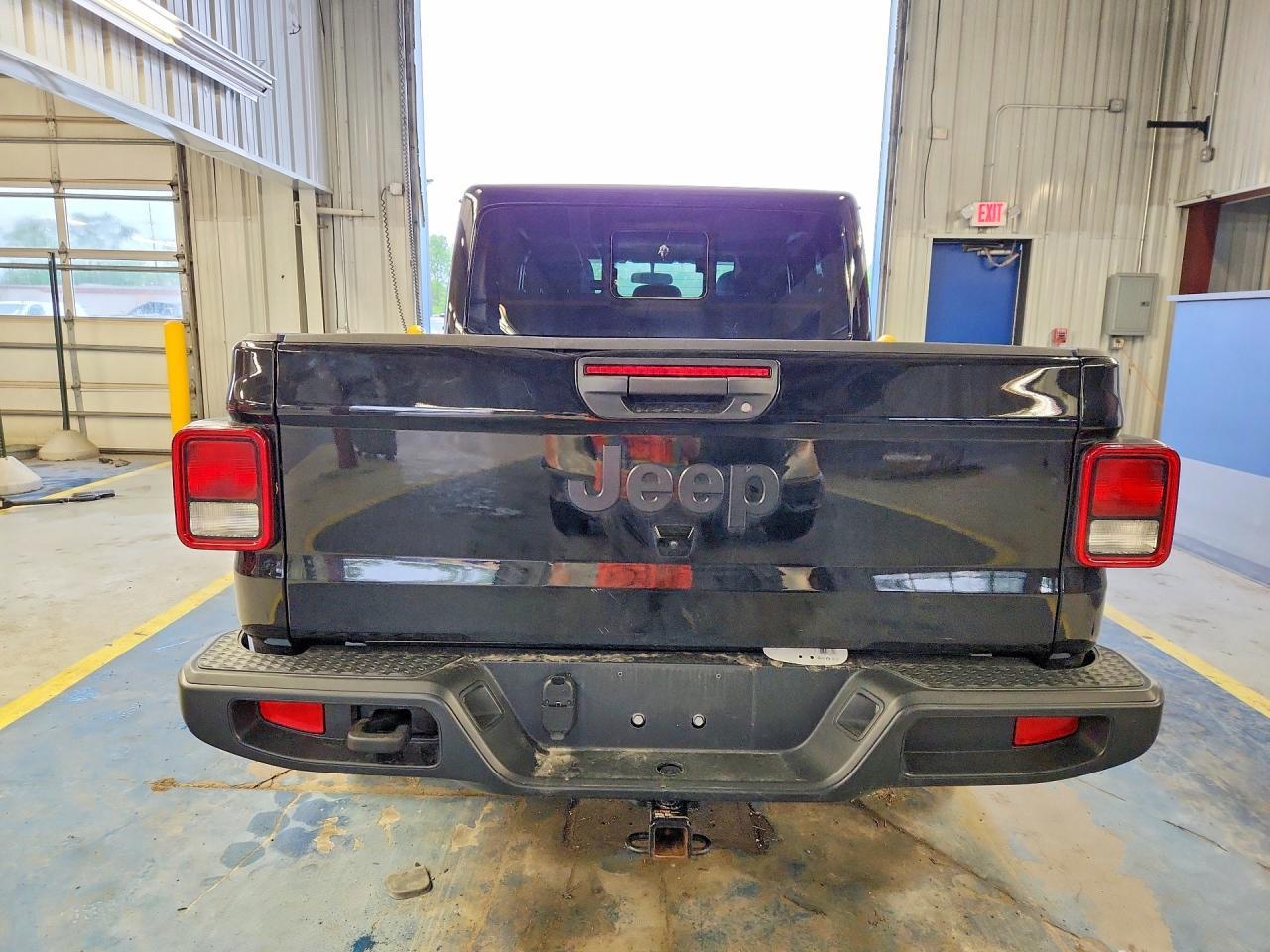 2025 Jeep Gladiator Sport - Фото 6
