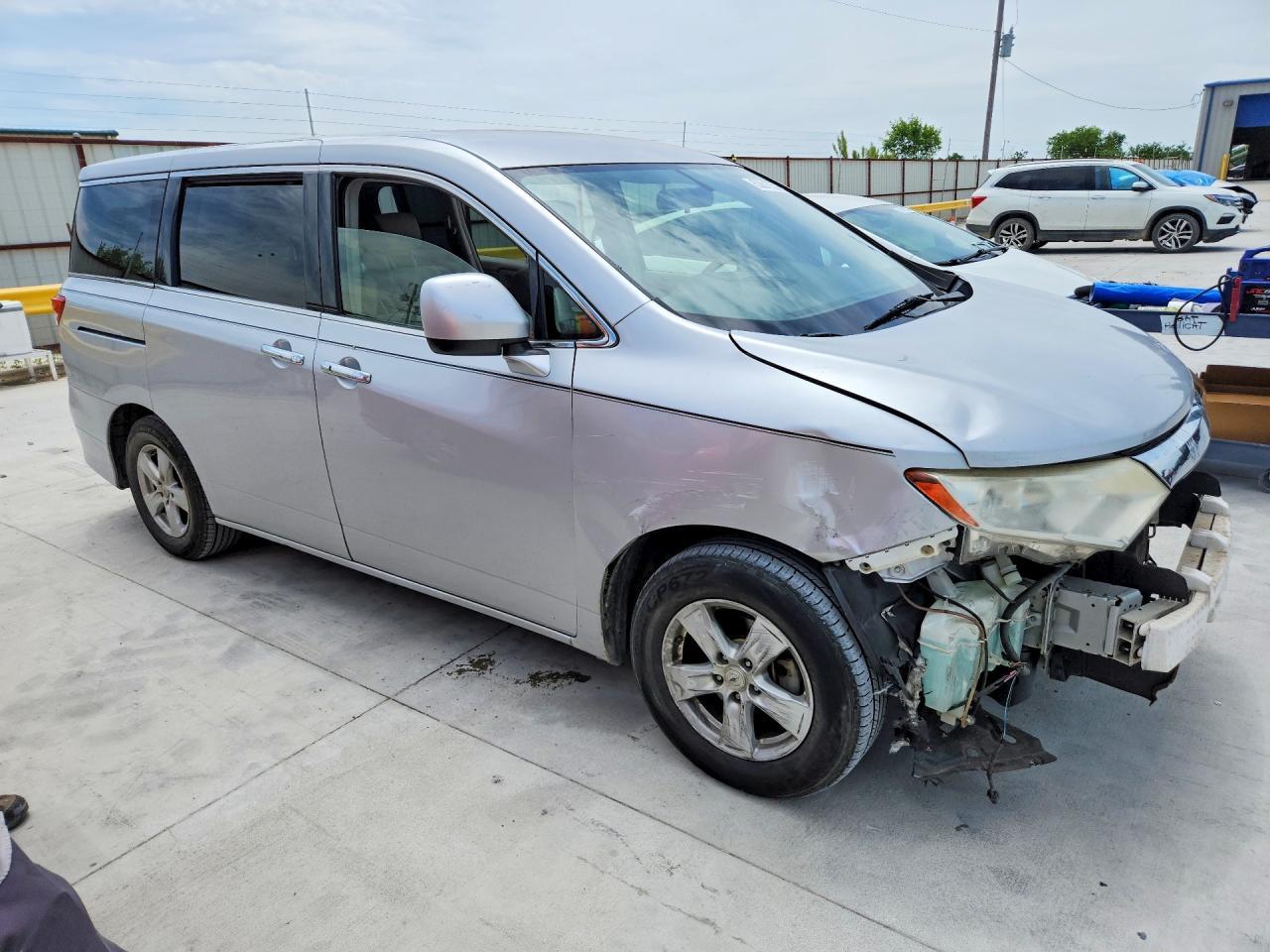 2014 Nissan Quest 3.5 S - Фото 4