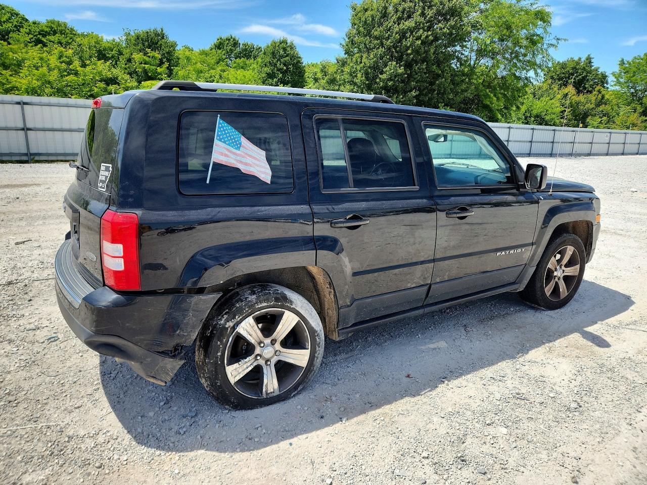 2017 Jeep Patriot Latitude - Image 3