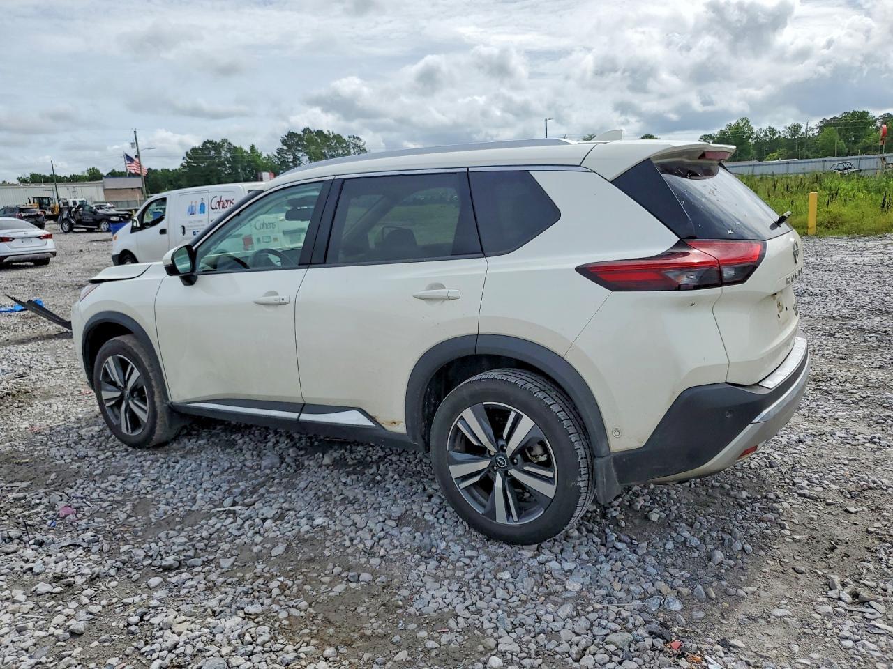 2023 Nissan Rogue Platinum - Фото 2
