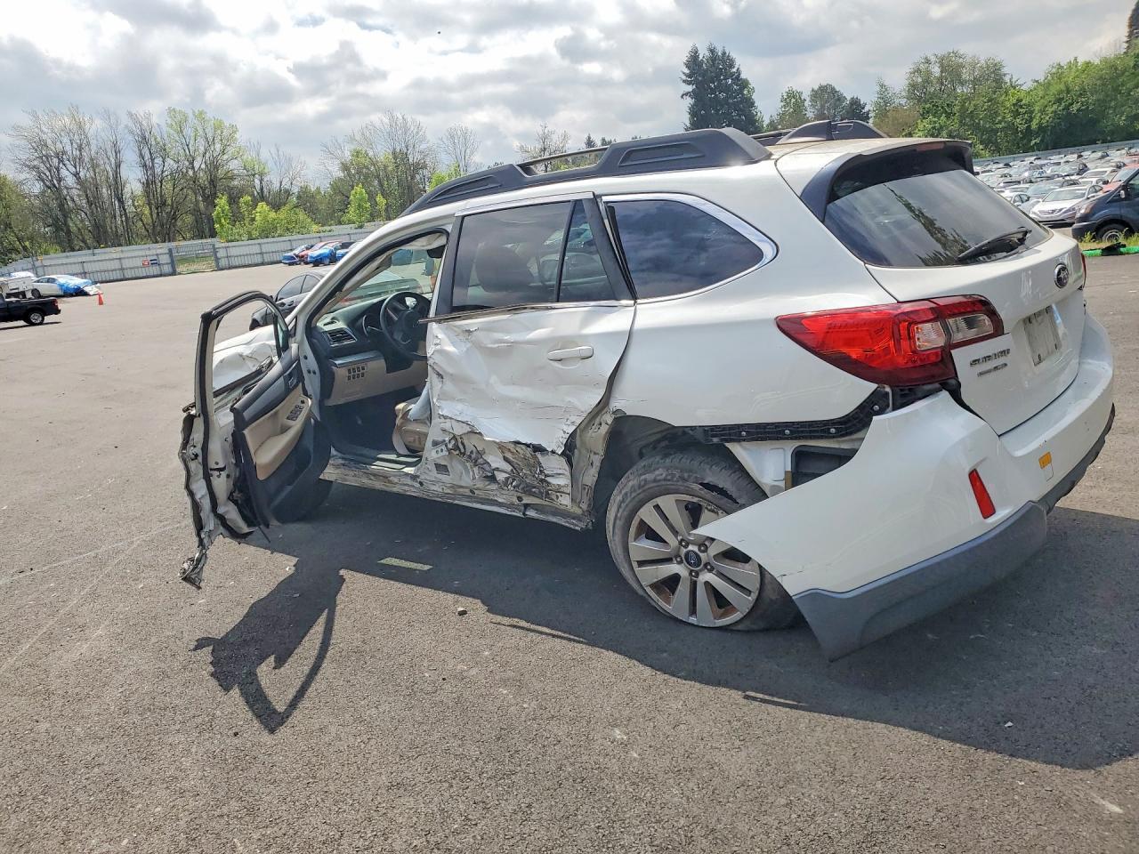 2017 Subaru Outback 2.5I Premium - Фото 2