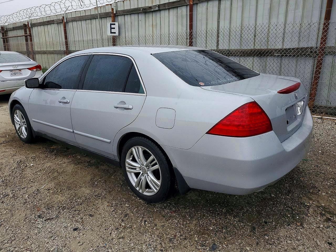 2006 Honda Accord Lx - Фото 2