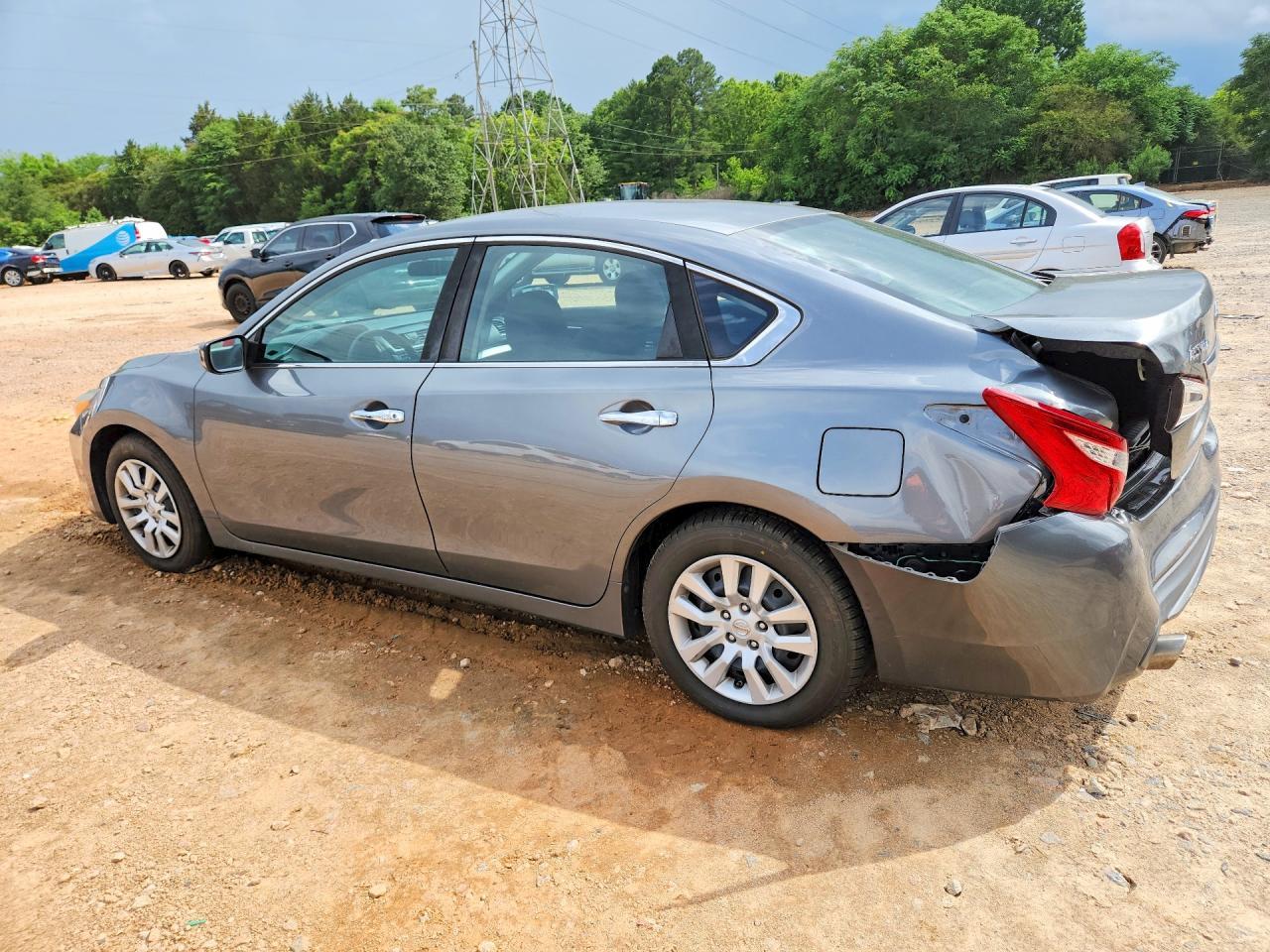 2016 Nissan Altima 2.5 S - Фото 2