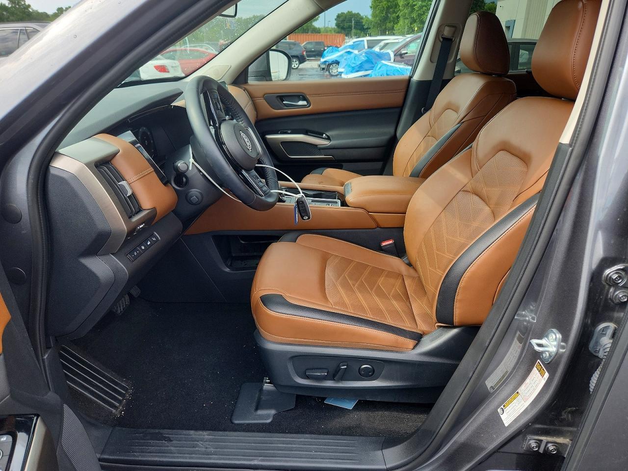 2024 Nissan Pathfinder Platinum - Фото 7