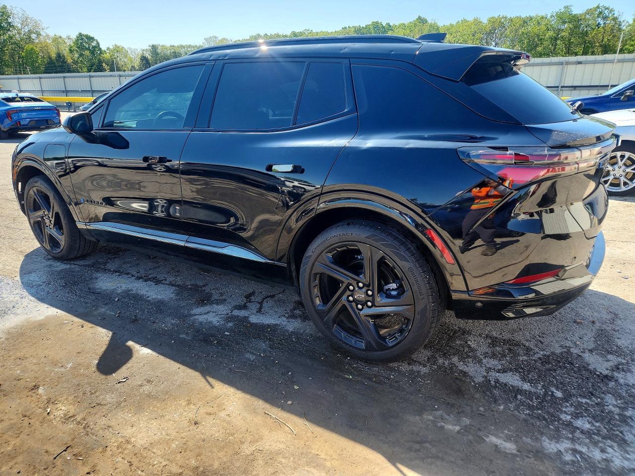 2024 Chevrolet Equinox Rs - Image 2