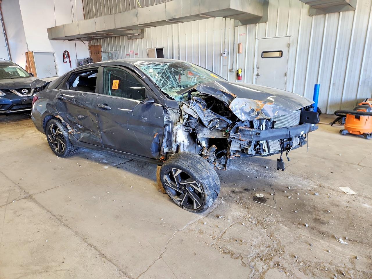 2024 Hyundai Elantra Sel - Фото 4