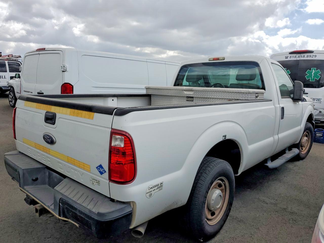 2013 Ford F250 Super Duty - Фото 3