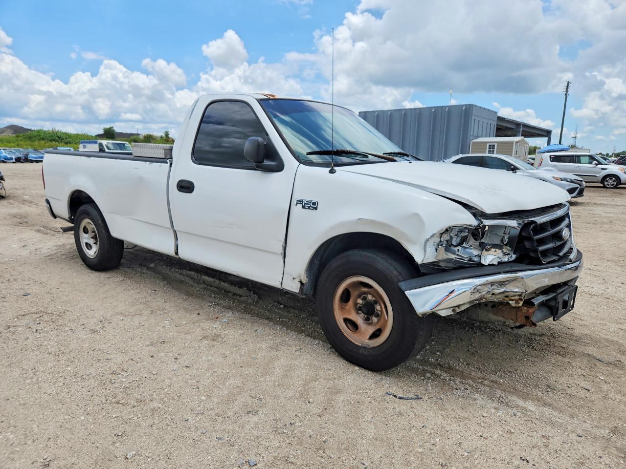 2000 Ford F150 - Image 4
