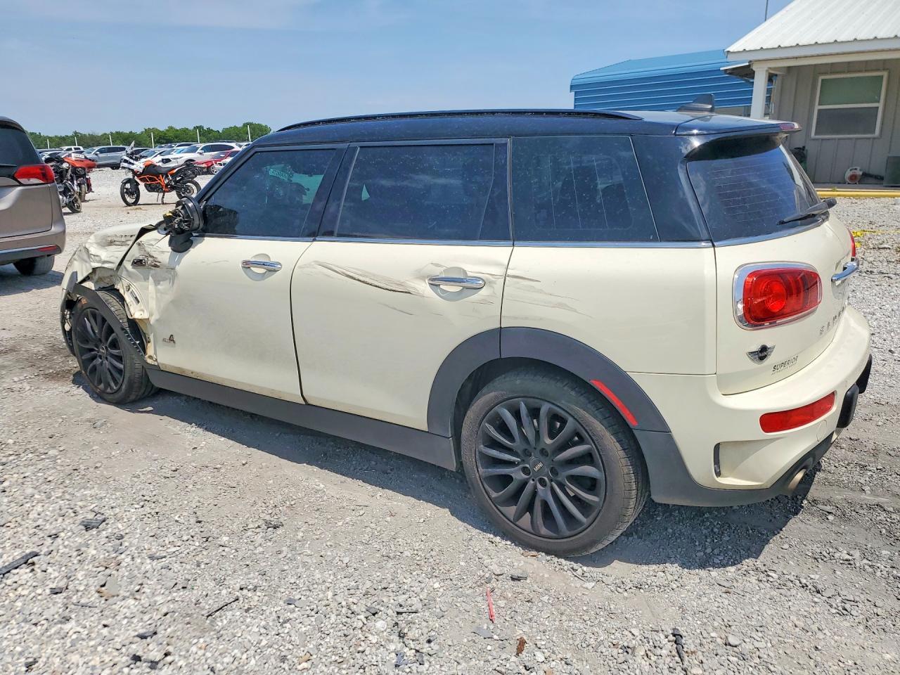 2017 Mini Cooper S Clubman All4 - Фото 2