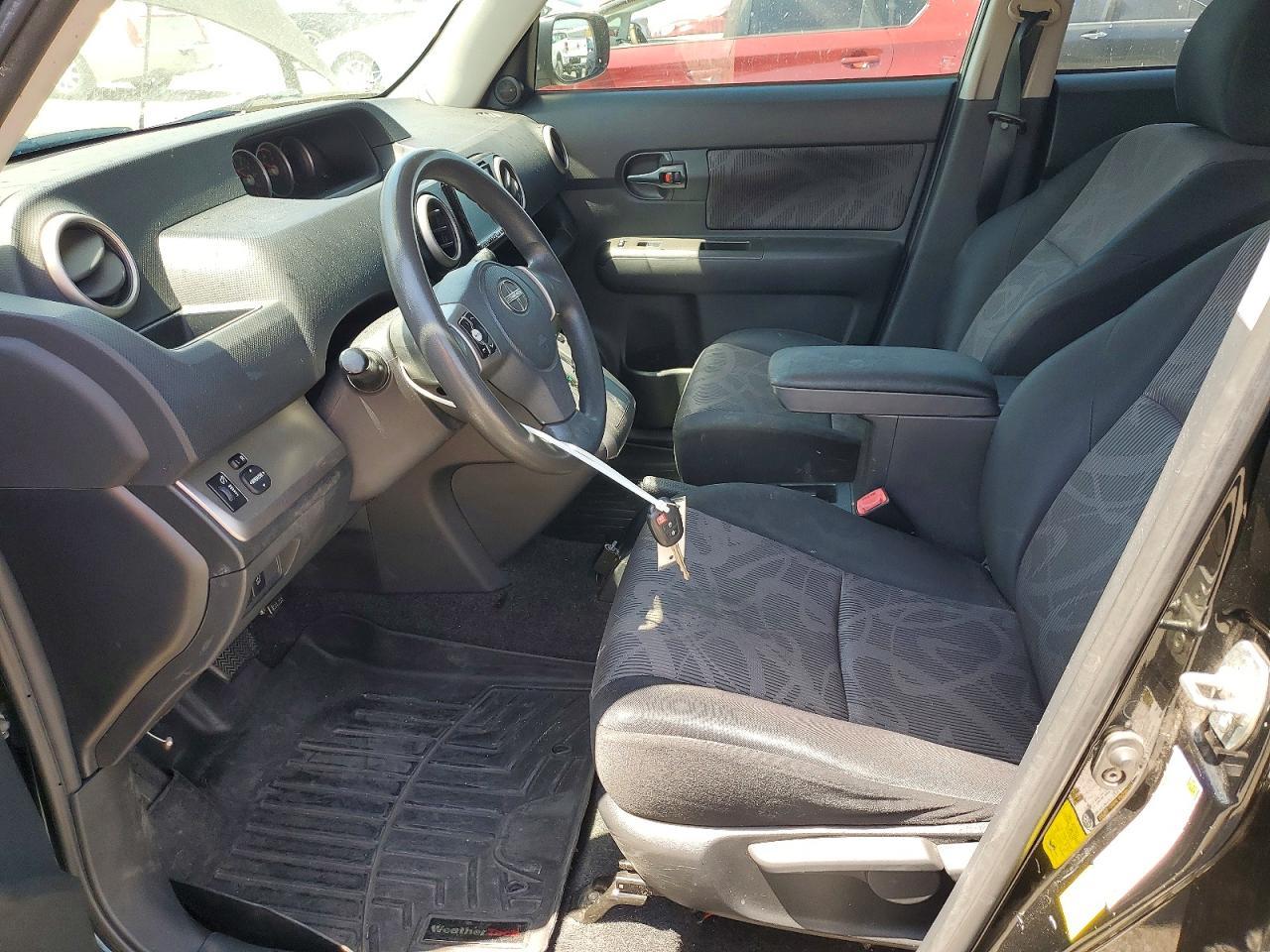 2013 Scion Xb Base - Фото 7