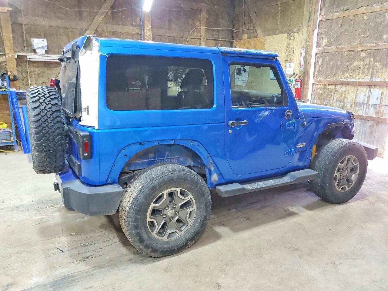 2015 Jeep Wrangler Sahara - Фото 3