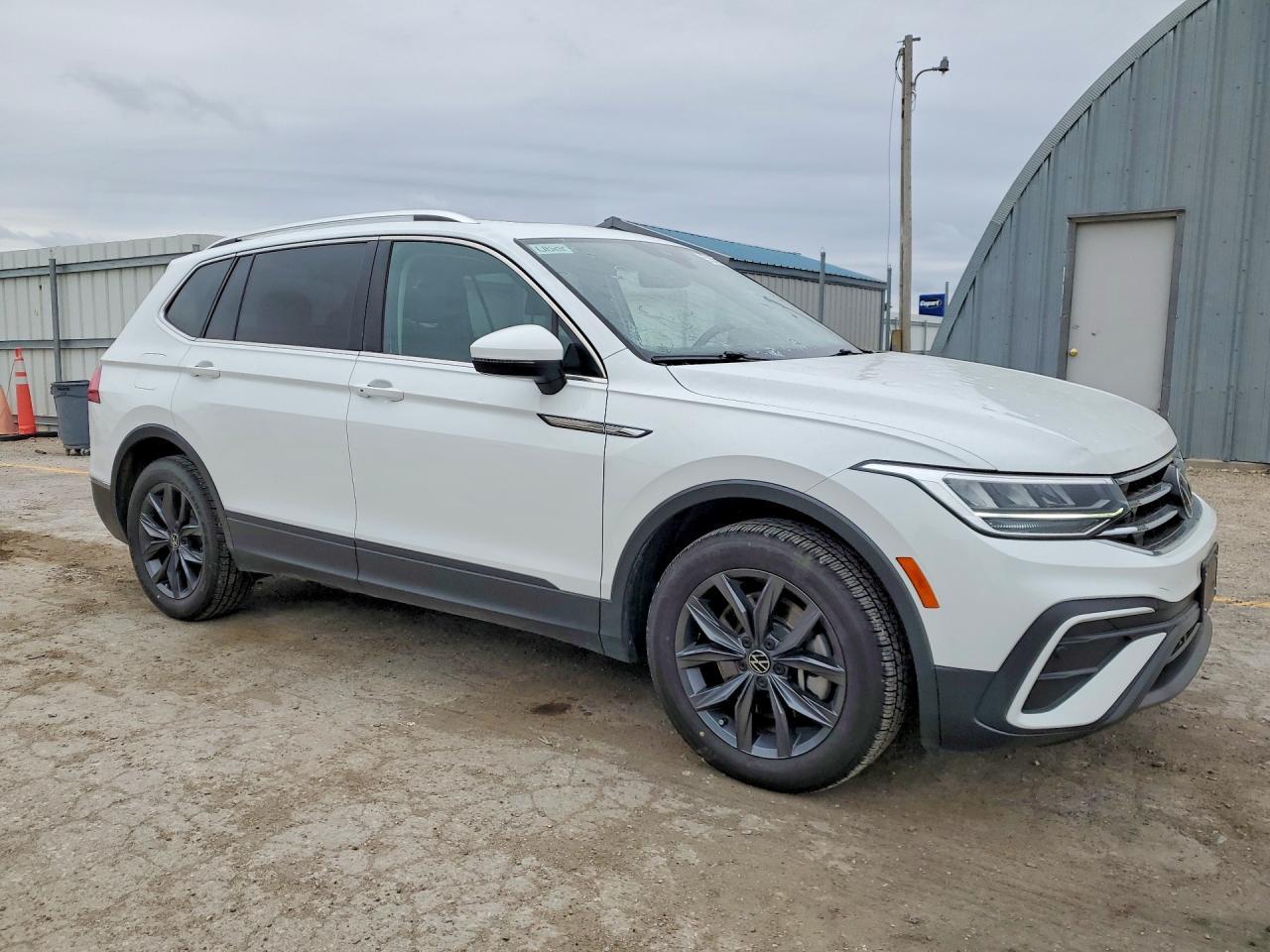2024 Volkswagen Tiguan Se - Image 4