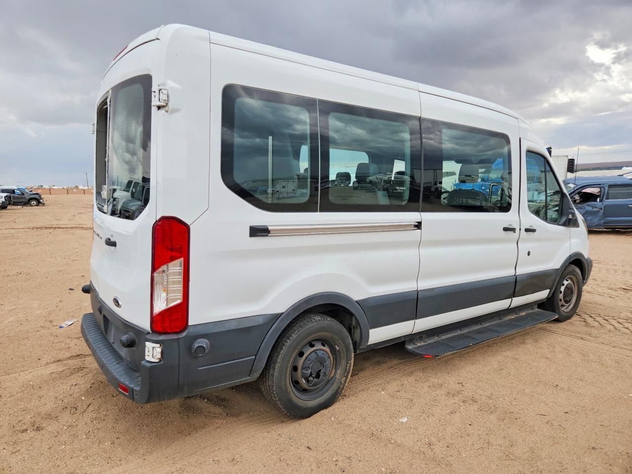 2017 Ford Transit T-350 - Фото 3