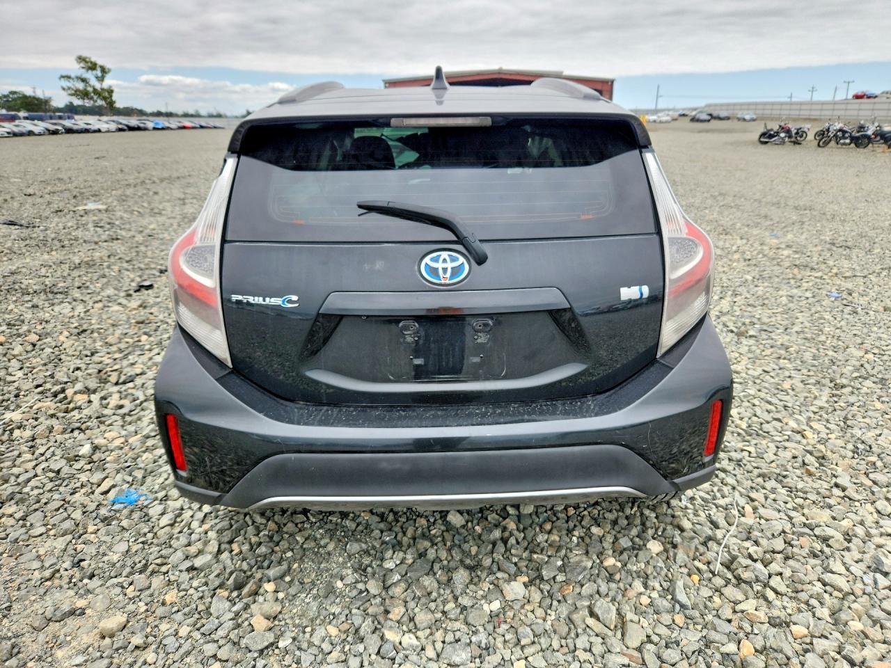 2018 Toyota Prius C Two - Image 6
