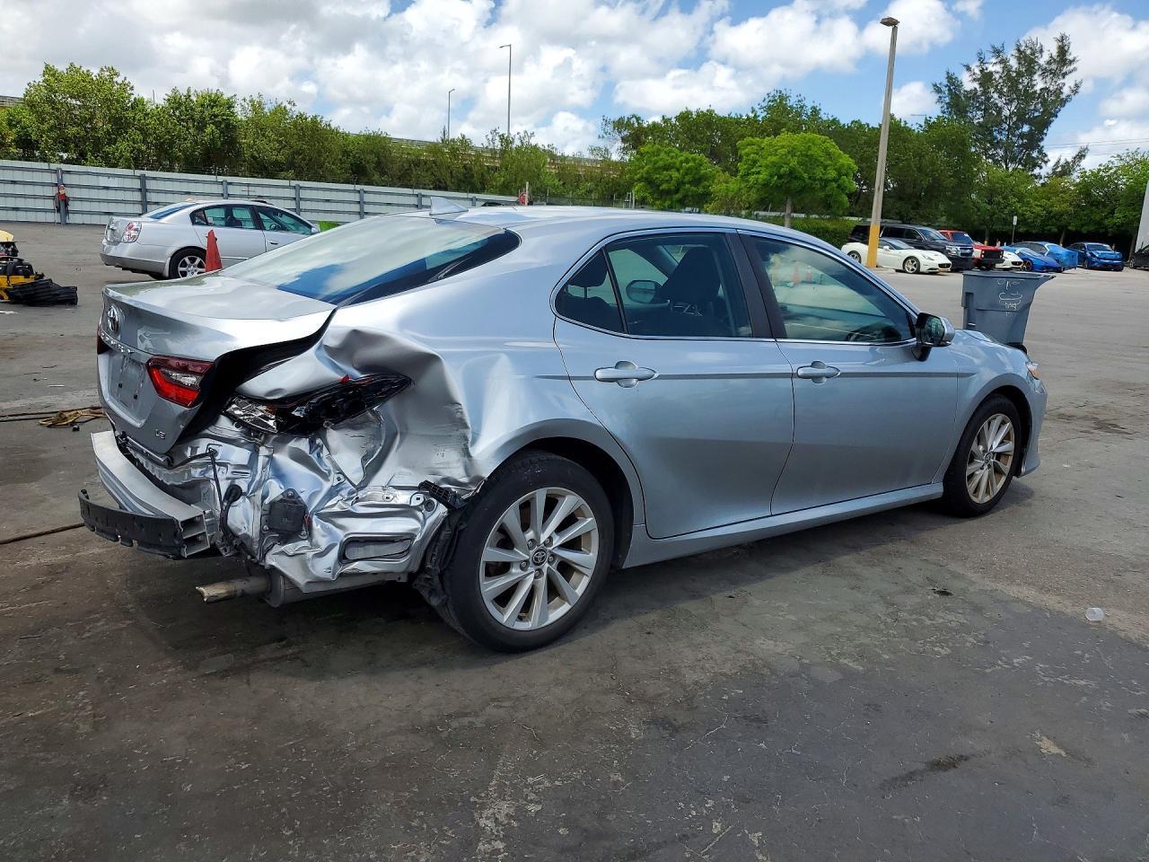 2024 Toyota Camry Le - Image 3