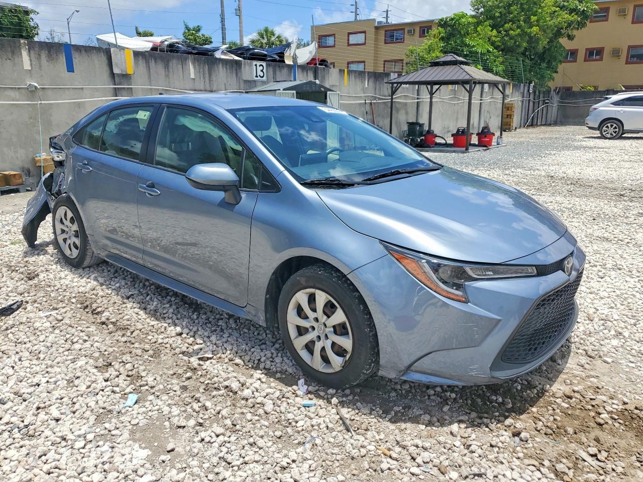 2021 Toyota Corolla Le - Фото 4