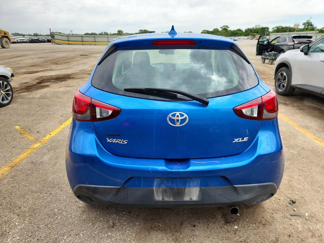 2020 Toyota Yaris Hatchback Xle - Фото 6