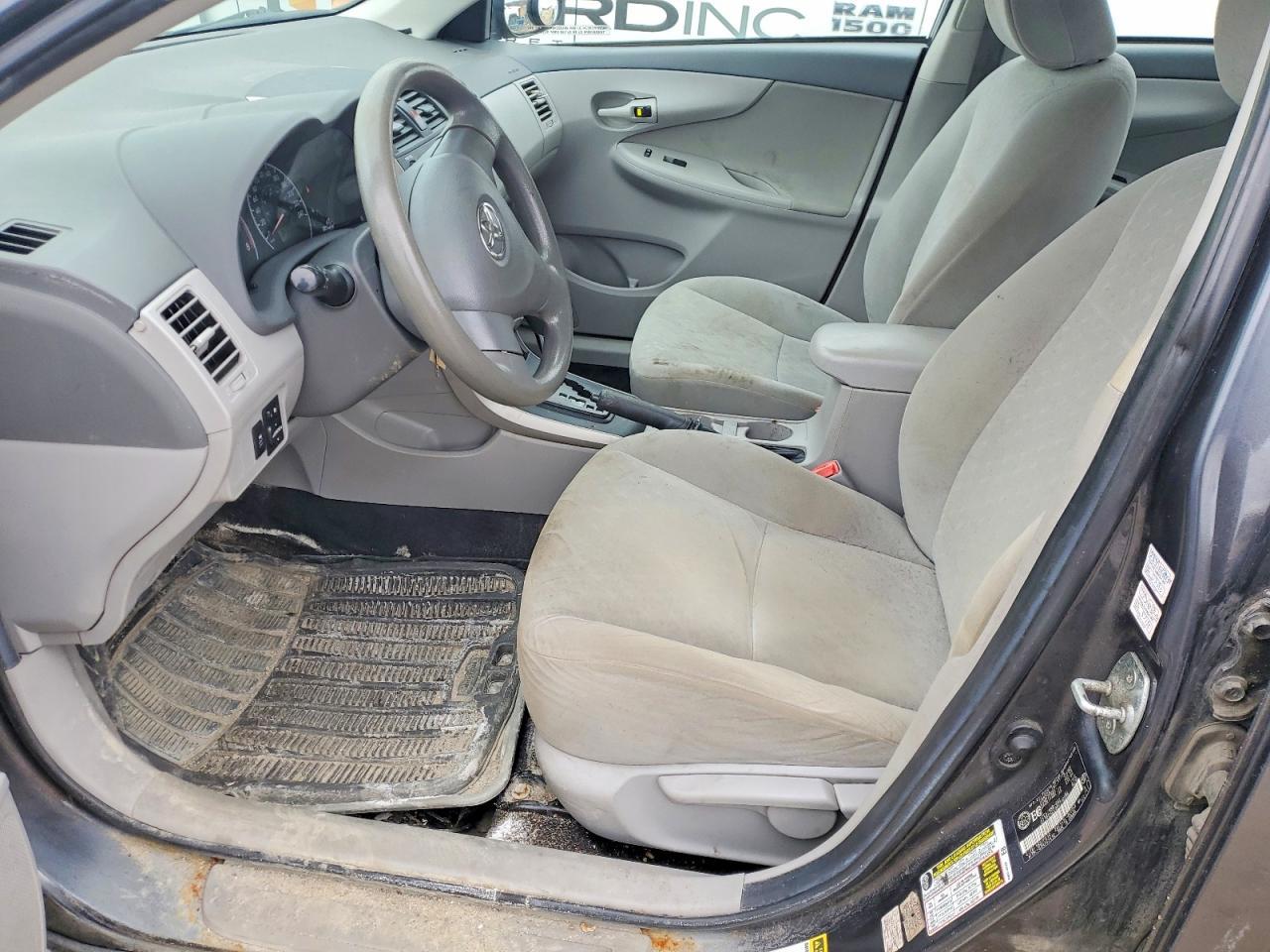 2010 Toyota Corolla Base - Фото 7