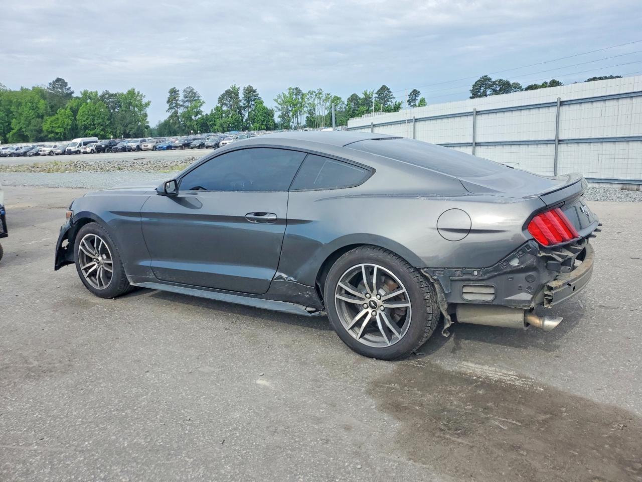 2016 Ford Mustang - Фото 2