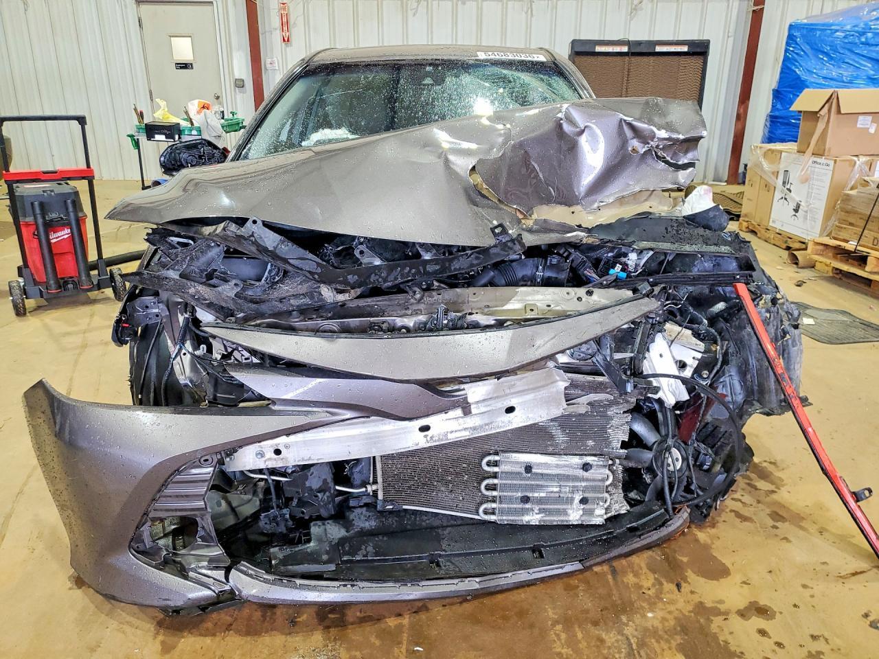 2019 Toyota Camry Le - Фото 5
