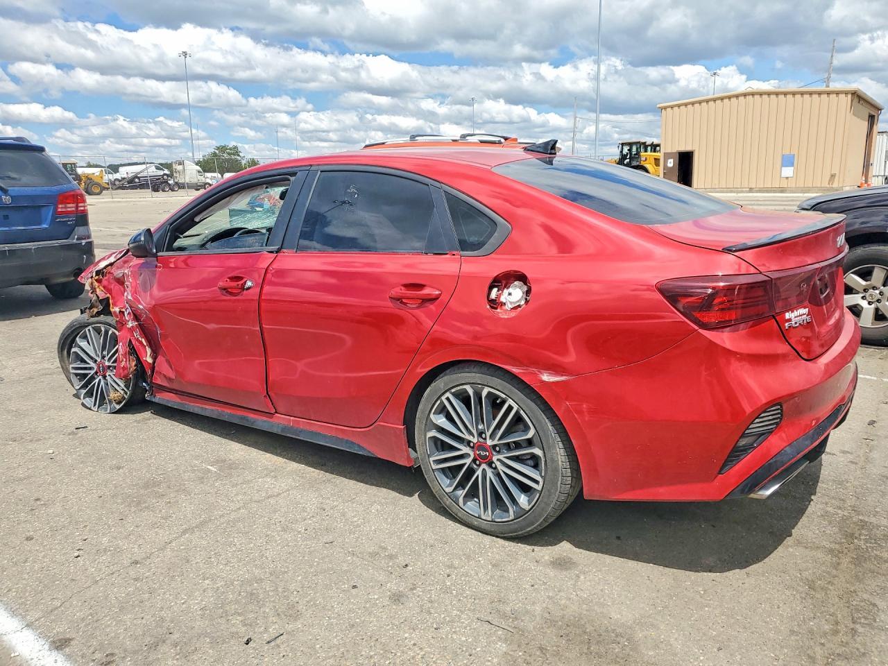 2023 Kia Forte Gt - Фото 2