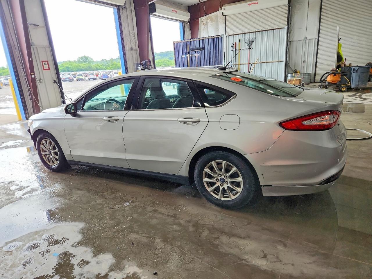 2015 Ford Fusion S - Image 2