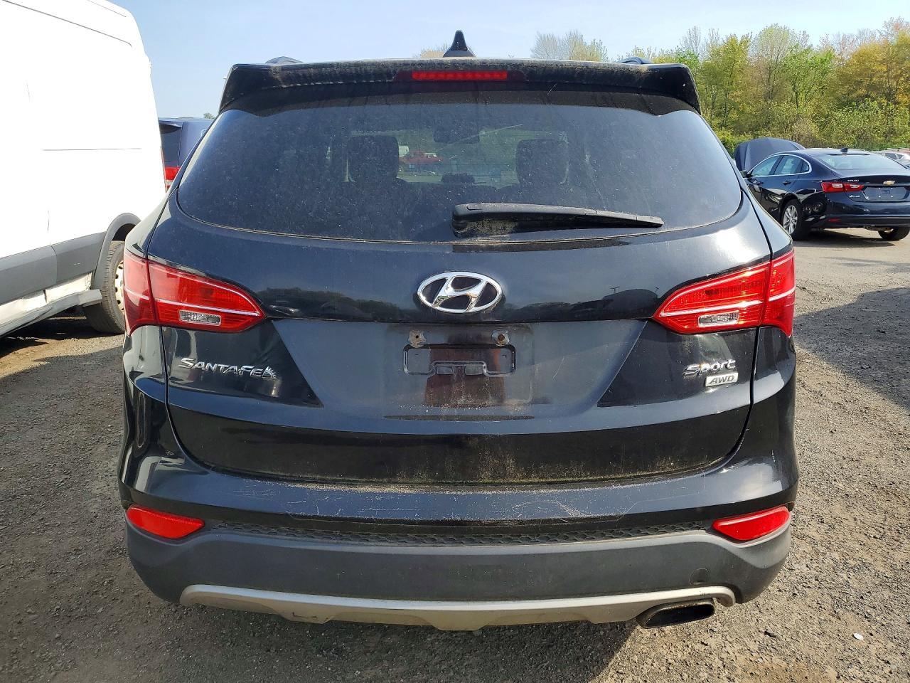 2013 Hyundai Santa Fe Sport 2.4L - Image 6