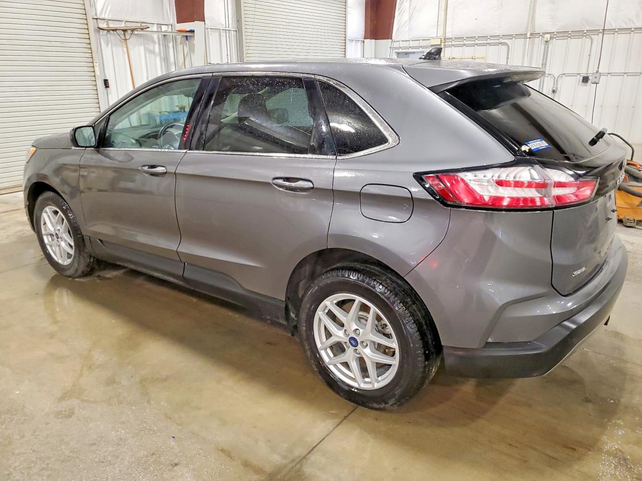 2022 Ford Edge Sel - Фото 2
