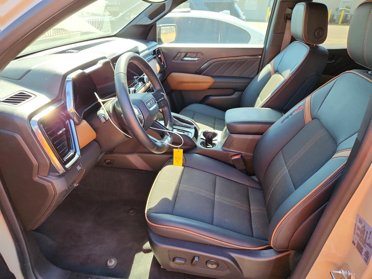 2024 GMC Canyon At4 - Фото 7