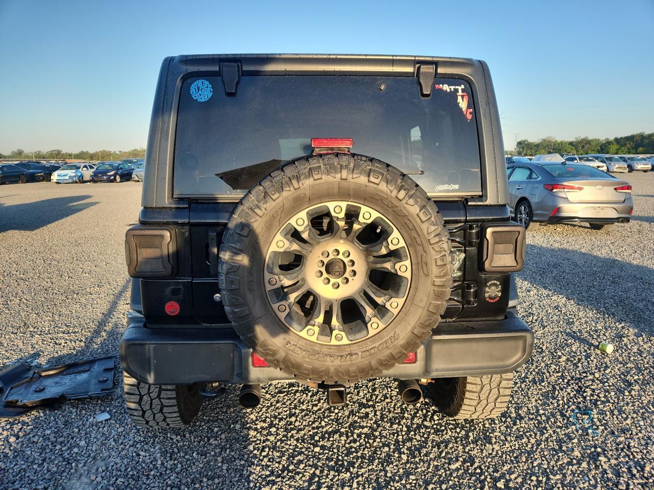 2018 Jeep Wrangler Unlimited Sahara - Image 6