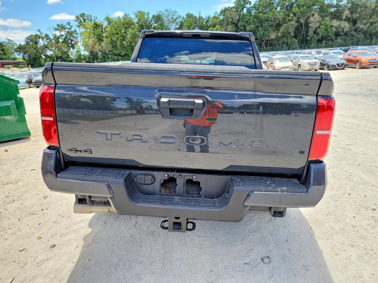 2025 Toyota Tacoma Trd Off-Road - Image 6