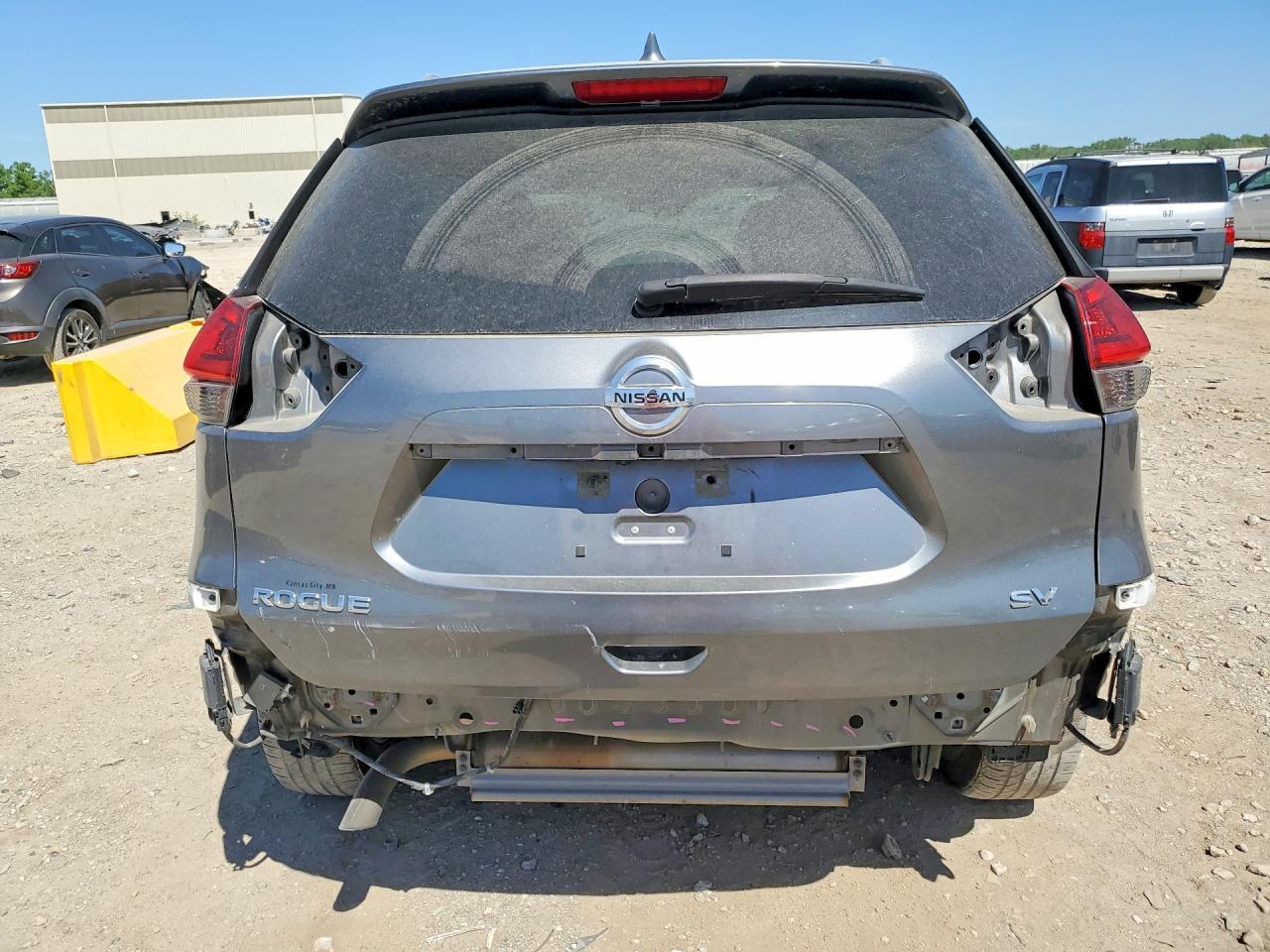 2019 Nissan Rogue Sv - Image 6