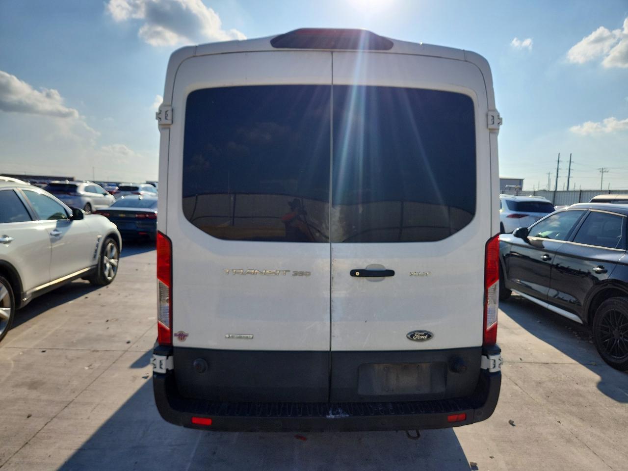 2019 Ford Transit T-350 - Image 6