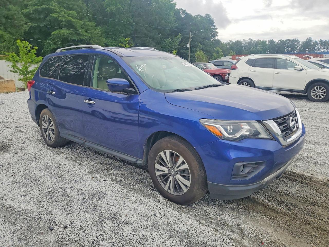 2018 Nissan Pathfinder S - Фото 4