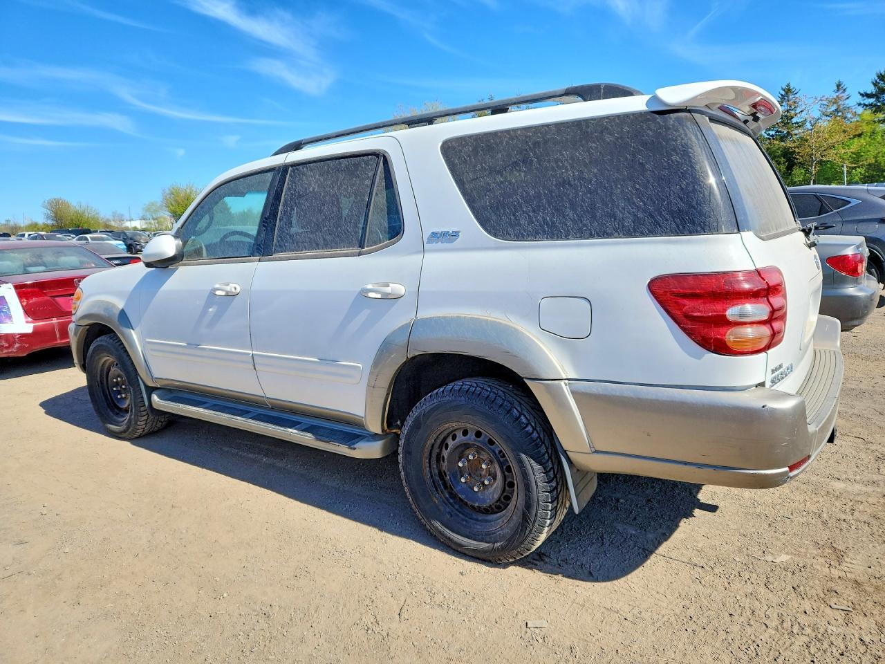2004 Toyota Sequoia Sr5 - Image 2