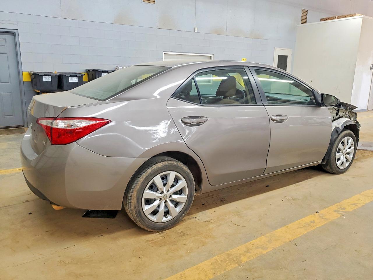 2015 Toyota Corolla Le - Image 3